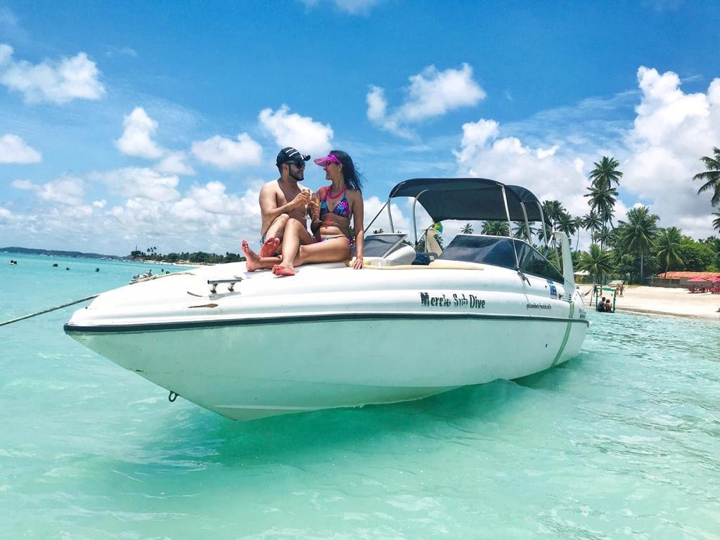 Passeio de lancha em Maragogi: uma experiência inesquecível no Caribe brasileiro